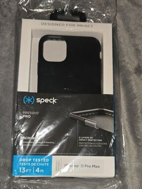 NIB NWT Speck Presidio Pro Black Phone Case for iPhone 11 Pro Max
